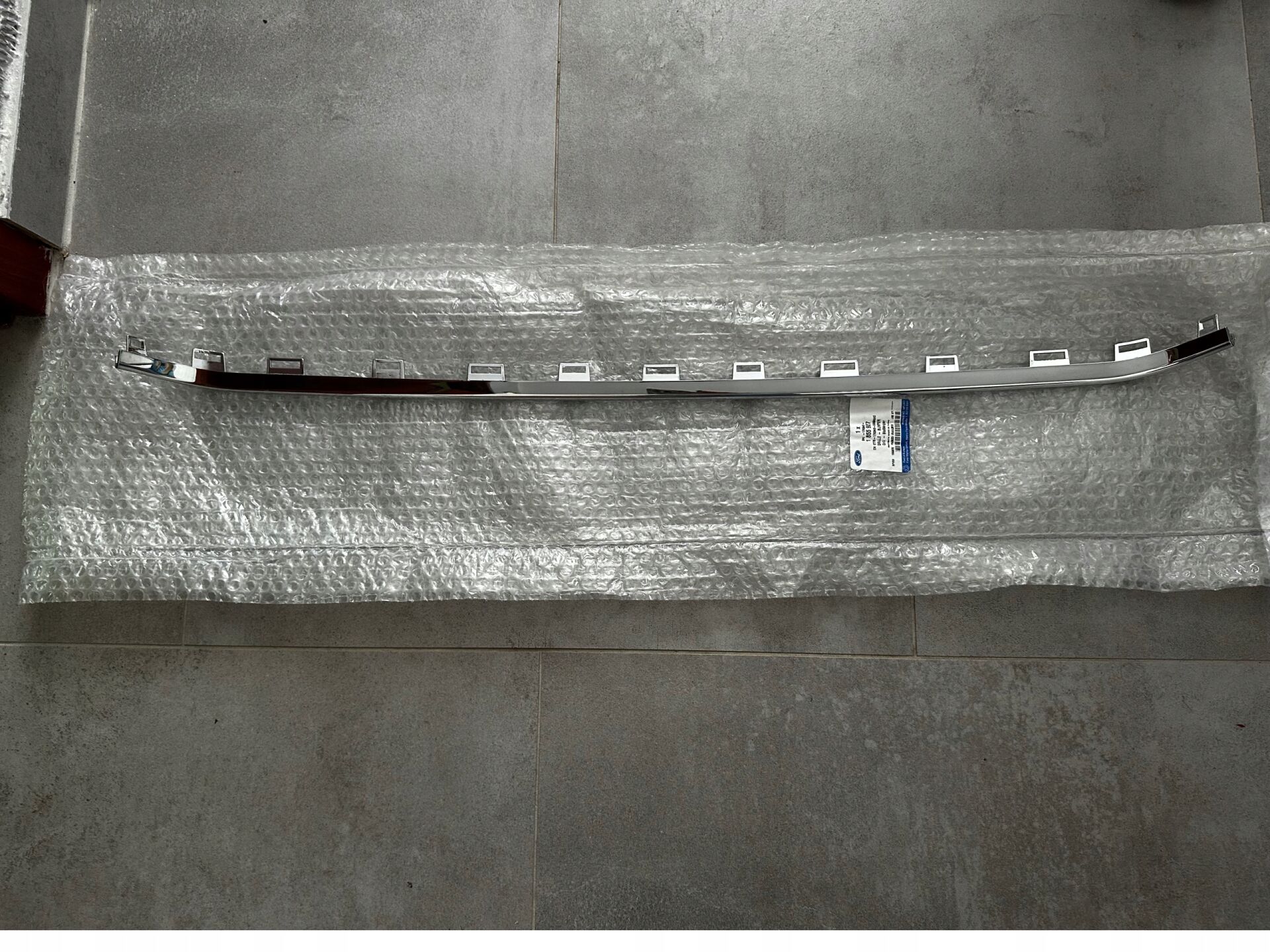 COURIER BM ORİJİNAL ÖN TAMPON IZGARASI ÇERÇEVE KROM ALT 1855927