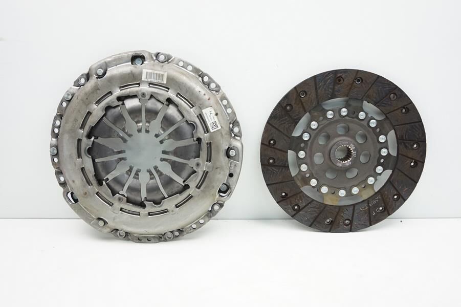 DEBRİYAJ SETİ (BASKI+DİSK) KANGO 05> CLIO III 0...