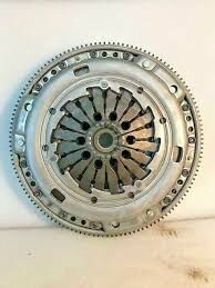 DEBRİYAJ SETİ (VOLANLI) GOLF IV-BORA 2.3 V5 00=>...