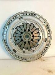 DEBRİYAJ SETİ (VOLANLI) GOLF IV-BORA 2.3 V5 00=>...