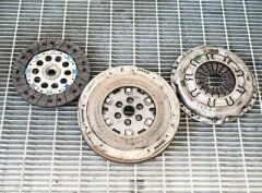 DEBRİYAJ SETİ (VOLANLI) QASHQAI J11 1.6 DIG-T 120 ...