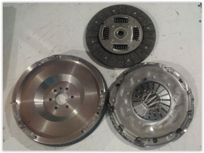DEBRİYAJ SETİ VOLANLI (KİT) INSIGNIA 1.6-ASTRA J 1...