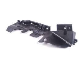 RADYATOR BRAKETI SOL PASSAT  04-10